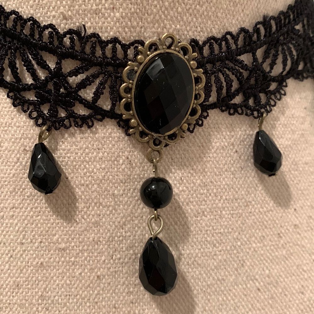 Black Lace Beaded Choker Necklace Victorian Lace Drop Detail - Picture 7 of 7